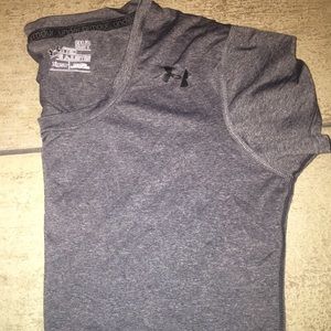 Women’s under armour size S workout top